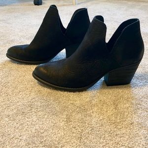 Steve Madden Adelphie Black Bootie